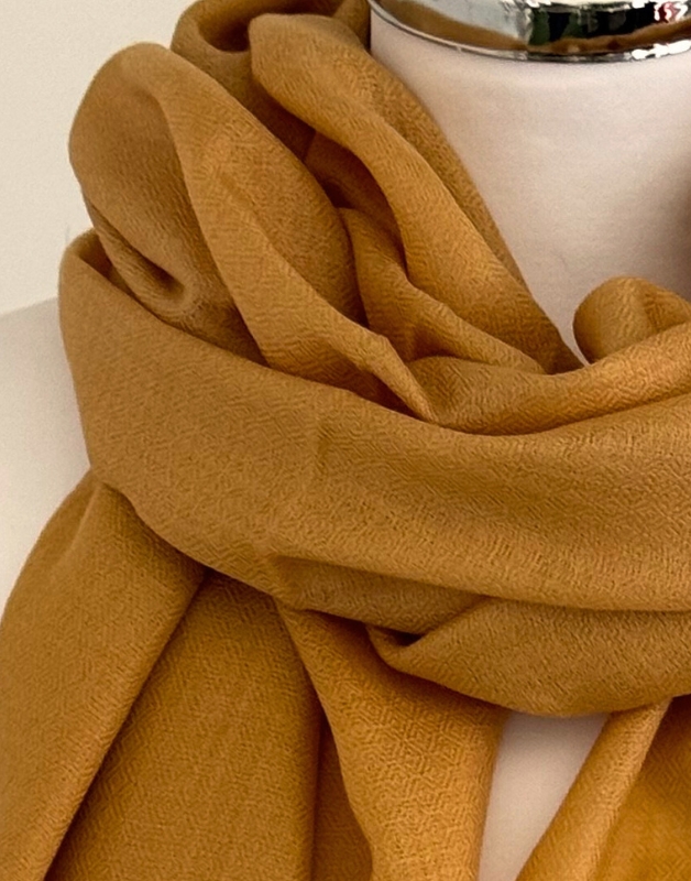 Toller Merino-Schal in goldbraun 5